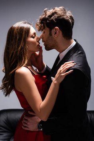 Cover of Leaving The Country After Divorce novel (Roxanne and Lucian)